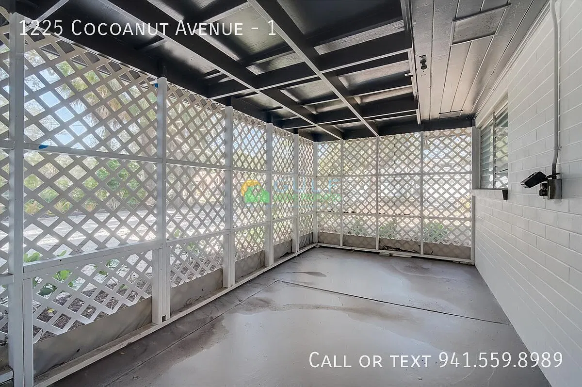 2 bed, 1.0 bath, 1025 sqft, $1,900 — Photo 3