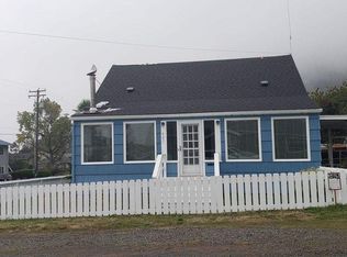 401 3rd St, Garibaldi, OR 97118