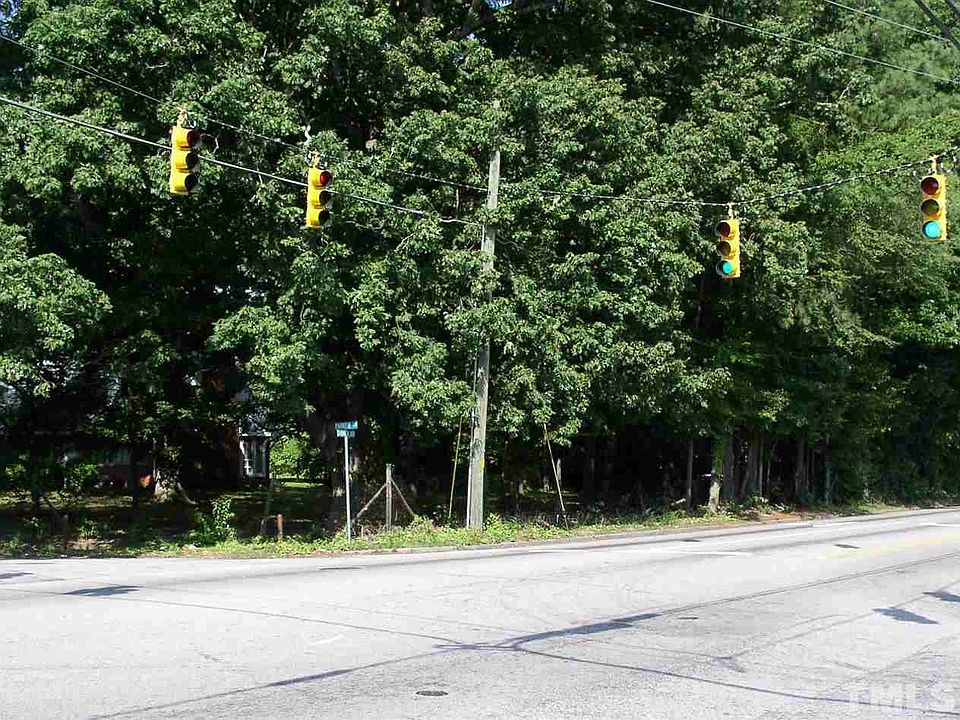 1st image of 1408 Parker Ln