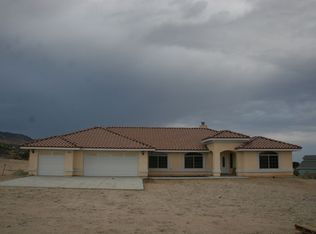 10588 Ponderosa Rd, Pinon Hills, CA 92372