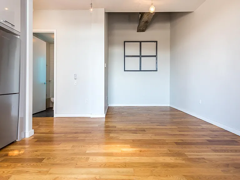 96 Dupont St #4L — Photo 9