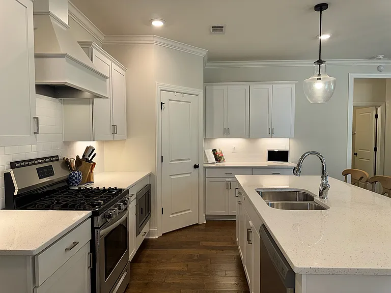 854 Clear Spring Dr — Photo 13