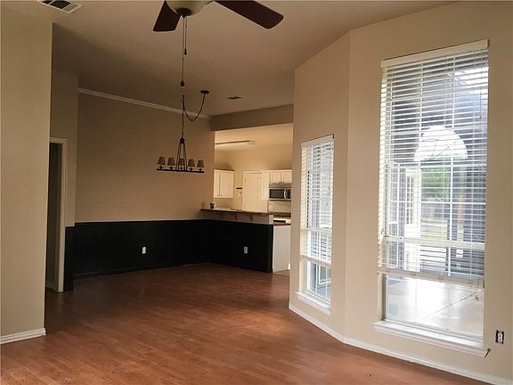 2nd image of 10536 Quest Dr