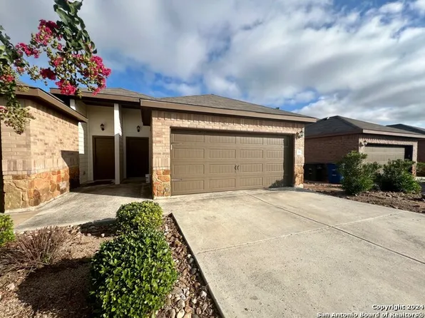174 Joanne Cv, New Braunfels, TX 78130