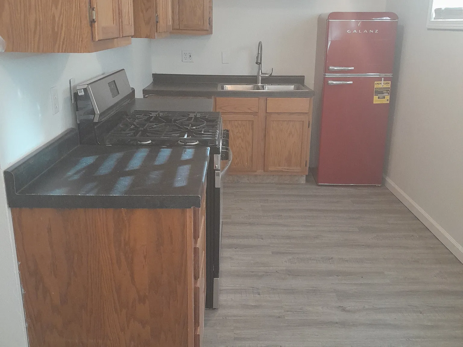 1 bed, 500 sqft, $700 — Photo 1