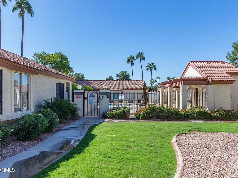 1120 N Val Vista Dr #92 — Photo 21