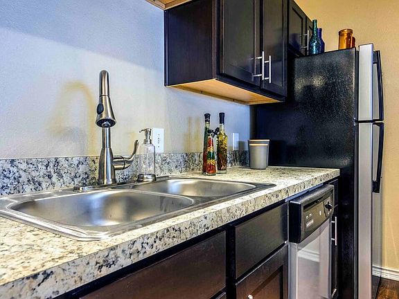 Plenty of Counter Space in Your Kitchen for Cooking