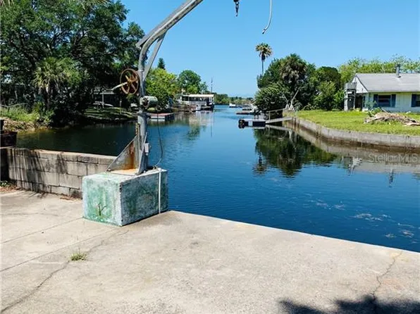 14815 Old Dixie Hwy, Hudson, FL 34667