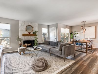 10650 Steppington Dr APT 212, Dallas, TX, 75230