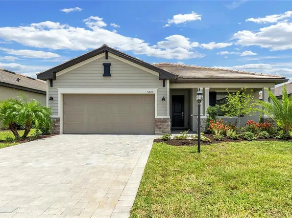 5239 Coral Reef Way, Bradenton, FL 34211