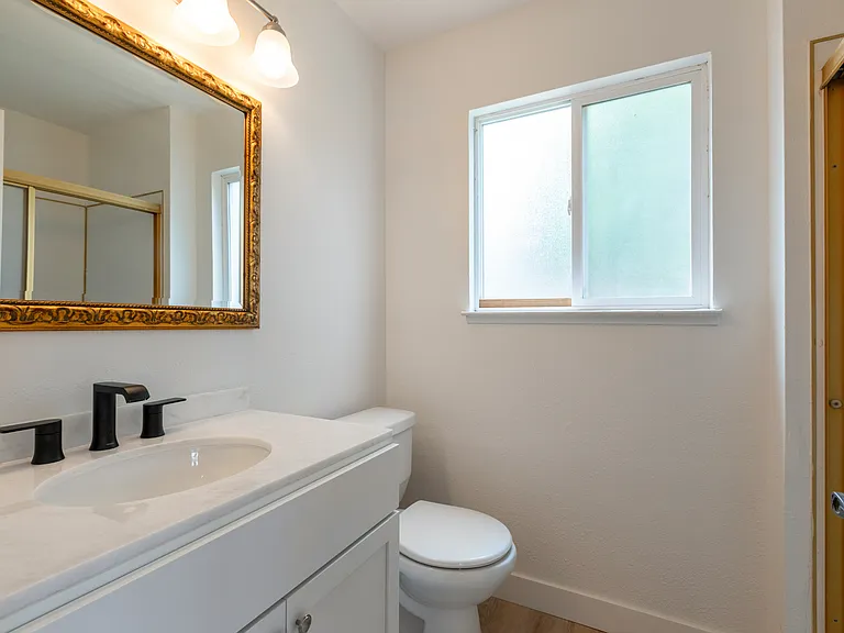 2404 Berrywood Dr — Photo 16