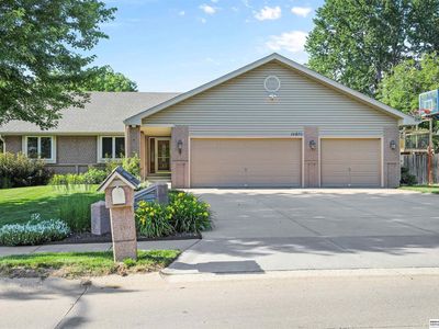 14676 Hawthorne Ave, Omaha, NE, 68154