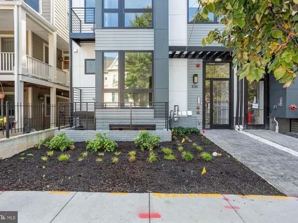 836 Varnum St NW #202