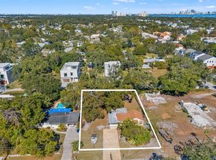 3207 W Wyoming Ave, Tampa, FL 33611