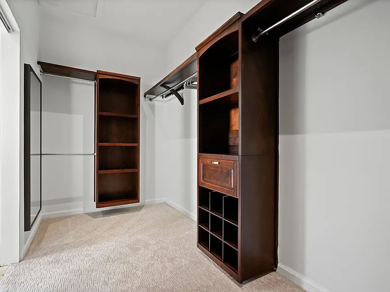 9842 Portola Dr — Photo 31