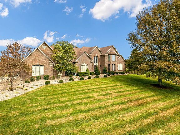 2nd image of 1209 Country Heights Dr