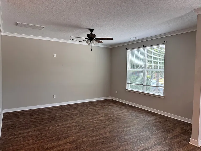 1303 Tides Edge Ct — Photo 8