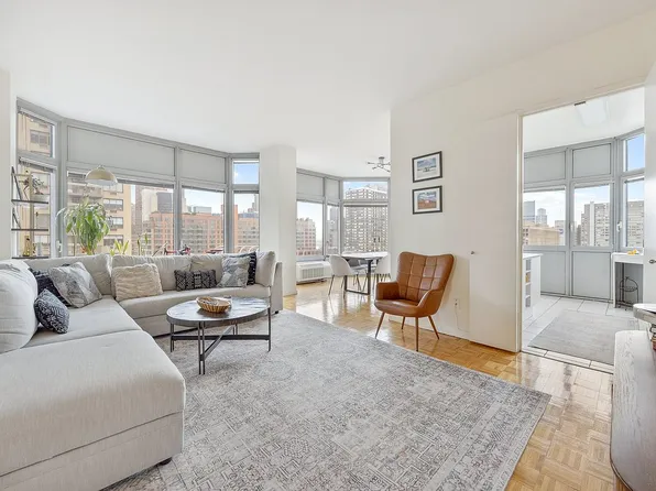 200 E 32nd St APT 17E, New York, NY 10016