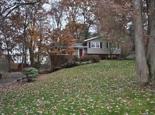 9444 Shady Oaks St NW, Clinton, OH 44216