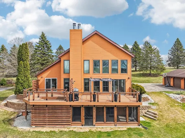 N8863 Jefferson ROAD, Watertown, WI 53094