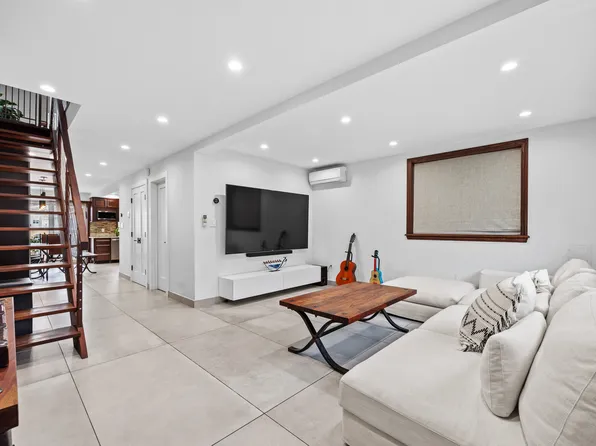 84 Gotham Avenue image 2 of 17