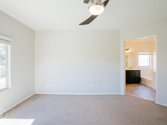 4th image of 3904 S 186th Dr