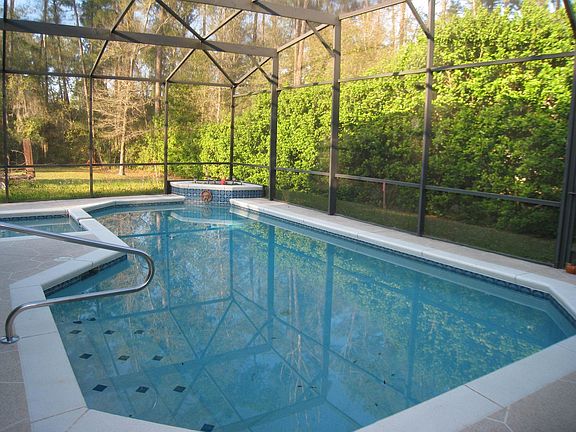 Heated Pool with Spa & Fountain