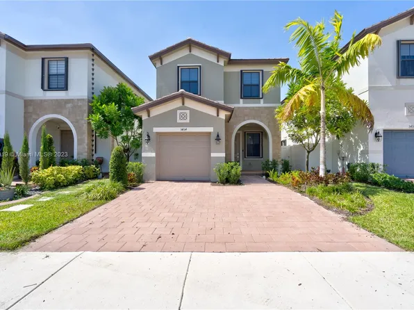 3434 W 108th St, Hialeah, FL 33018