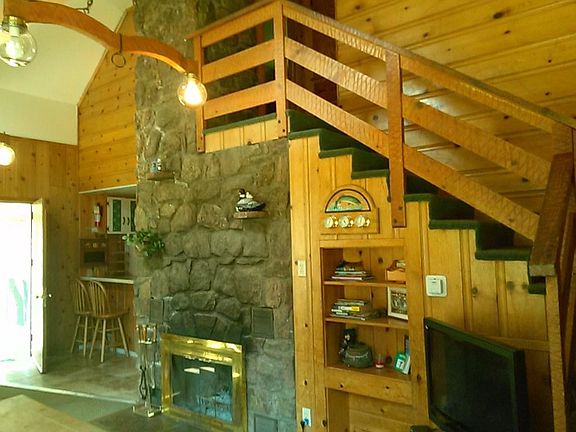 Ponderosa fireplace and stairway