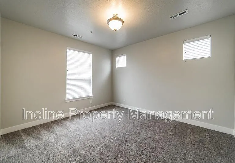 619 N Emery Ln — Photo 9