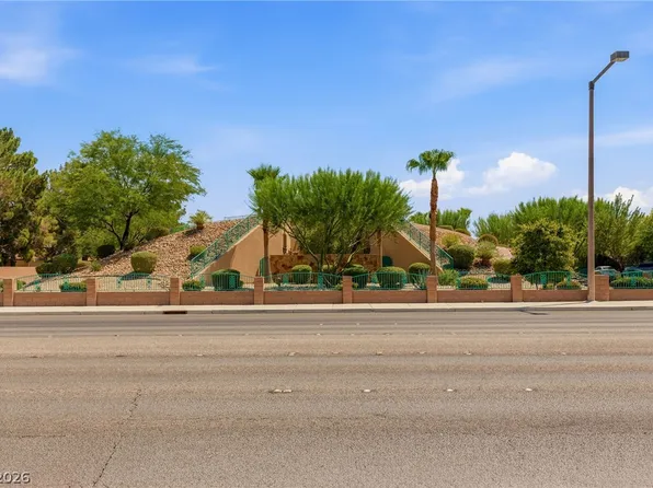6131 Grand Teton Dr, Las Vegas, NV 89131