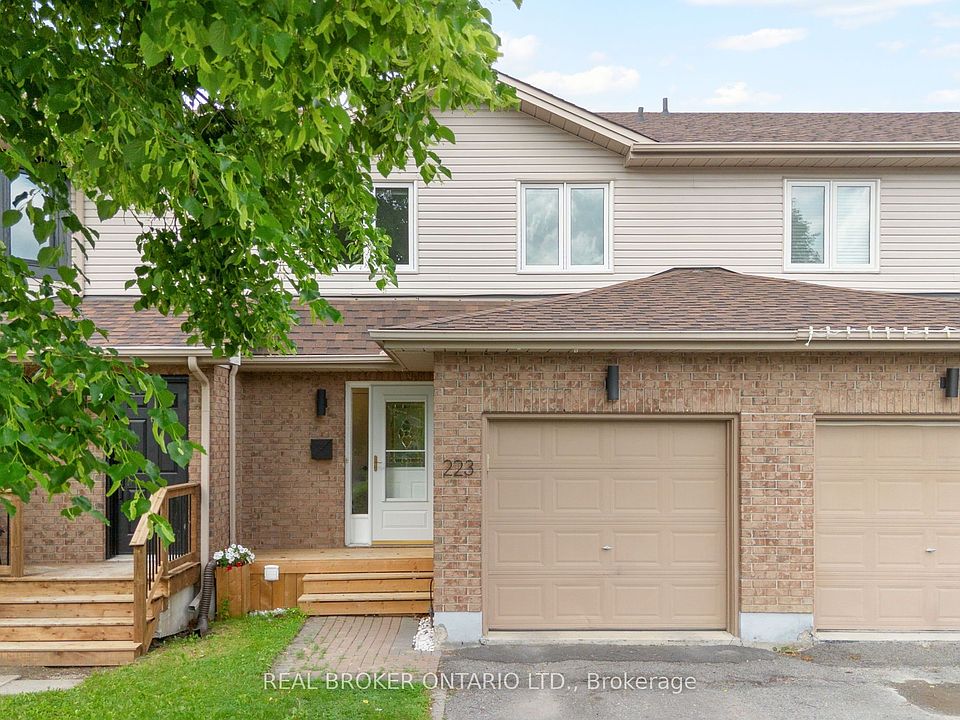 1st image of 223 Jamieson St