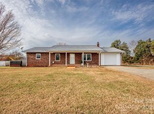 2890 Hobson Rd, Cleveland, NC 27013