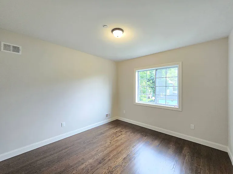 79 Wandel Ave #2 — Photo 15