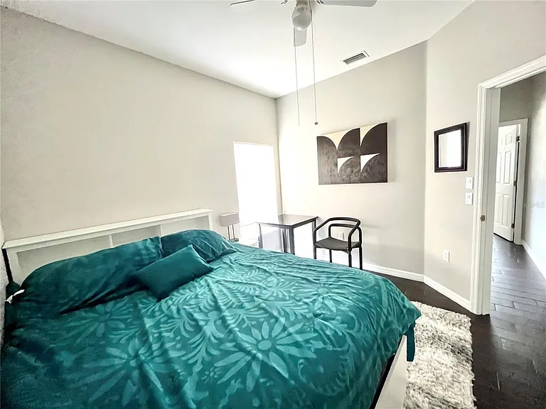 1268 W Hillsborough Blvd — Photo 20