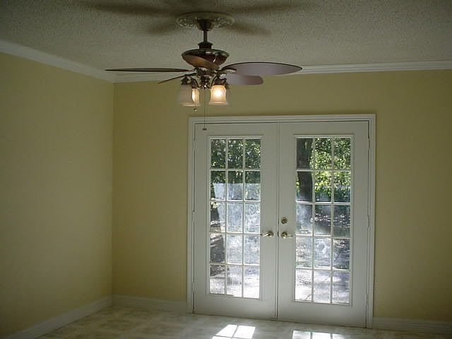 2nd image of 2625 Las Palmas Dr
