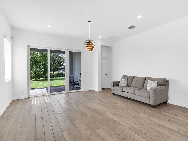 19742 Weathervane Way — Photo 16