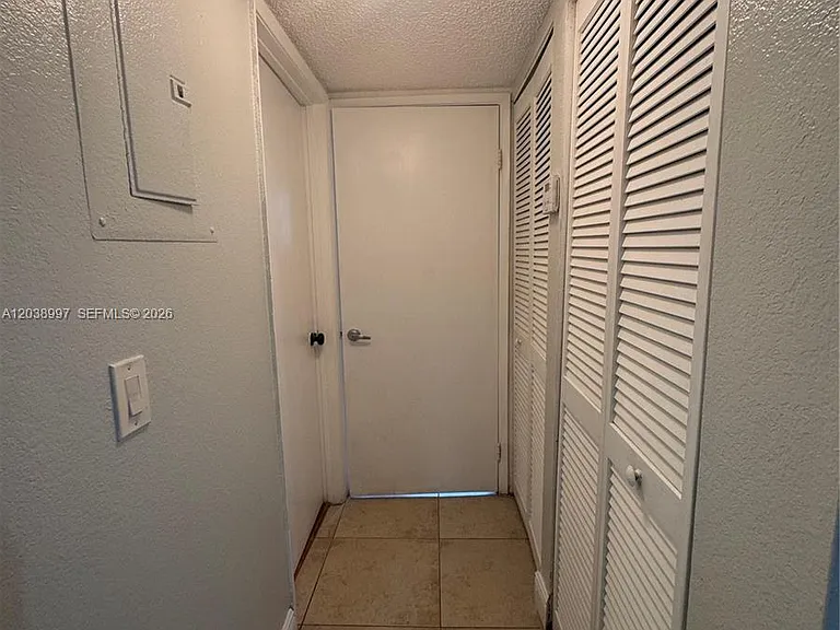 1465 Lake Crystal Dr #A — Photo 7