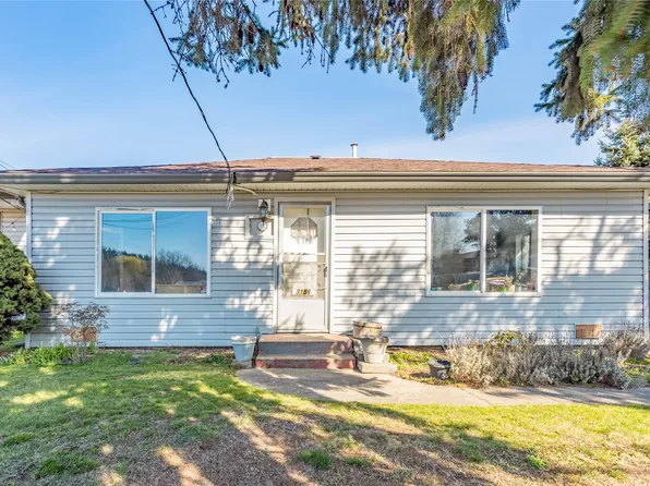 3156 Woodsdale Rd, Lake Country, BC V4V 1X8