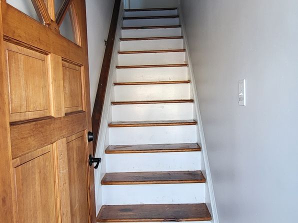 689 Godwin Ave FLOOR 2