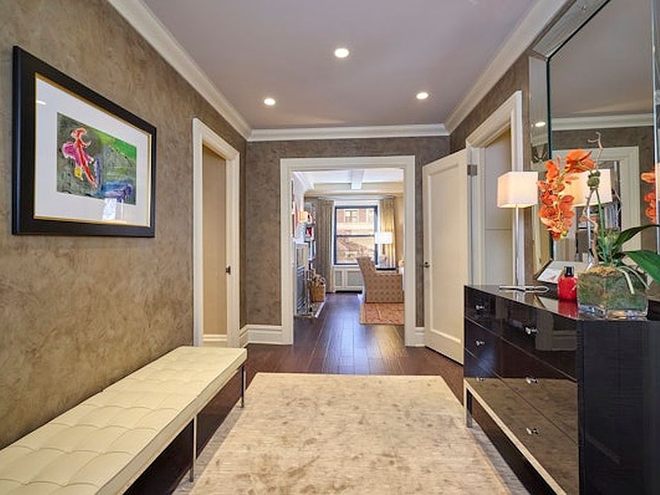 1st image of 1049 Park Ave #3A
