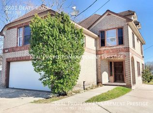 2801 Deats Rd, Dickinson, TX 77539