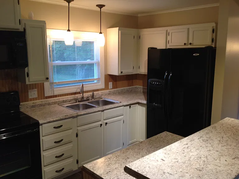 829 Crow Hill Rd — Photo 2