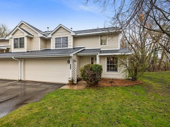 5201 Silver Maple Cir, Minnetonka, MN 55343