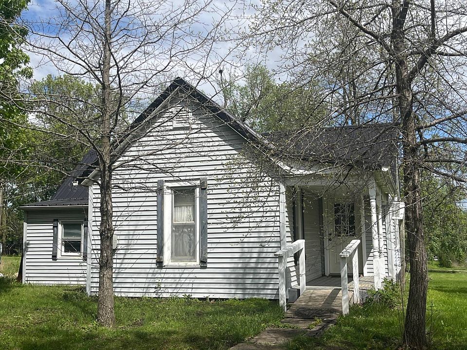 1st image of 103 E 4th St