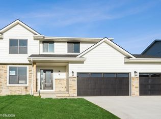 1401 Timber Ridge Dr, Norwalk, IA 50211