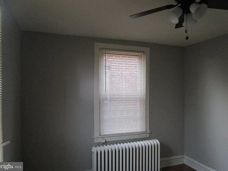 5241 Oxford Ave #1R — Photo 5