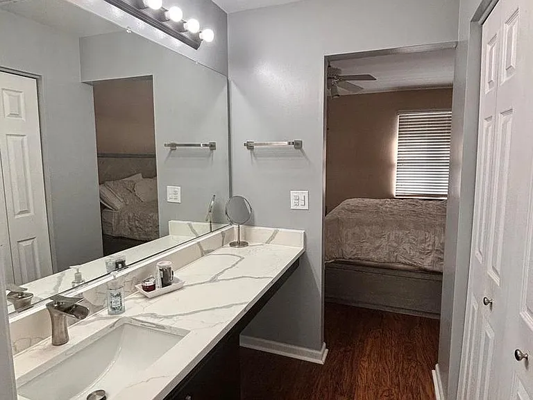 1054 Rockport Dr #1 — Photo 14