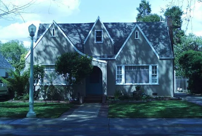 2509 6th Ave photo 1