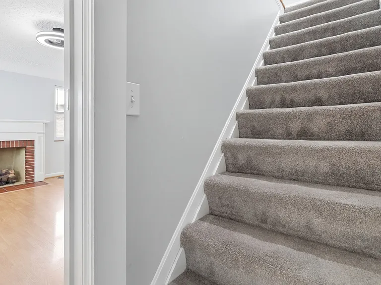 8330 Wexford Ave — Photo 22